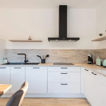 Le Clos Du Chene, Maison Avec Sauna, Et Piscine *