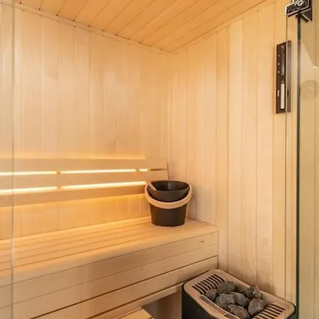 Holiday home Le Clos Du Chene, Maison Avec Sauna, Et Piscine *
