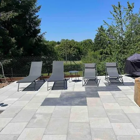 Le Clos Du Chene, Maison Avec Sauna, Et Piscine بيت للعطل *