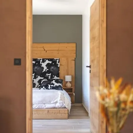 Le Clos Du Chene, Maison Avec Sauna, Et Piscine Holiday home Hadol