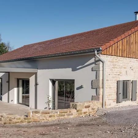 Holiday home Le Clos Du Chene, Maison Avec Sauna, Et Piscine Hadol