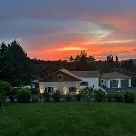 Prázdninový dům Le Clos Du Chene, Maison Avec Sauna, Et Piscine *