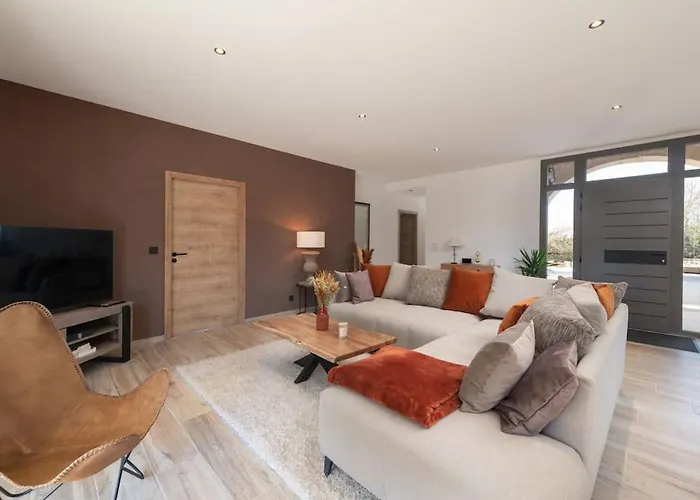 Prázdninový dům Le Clos Du Chene, Maison Avec Sauna, Et Piscine