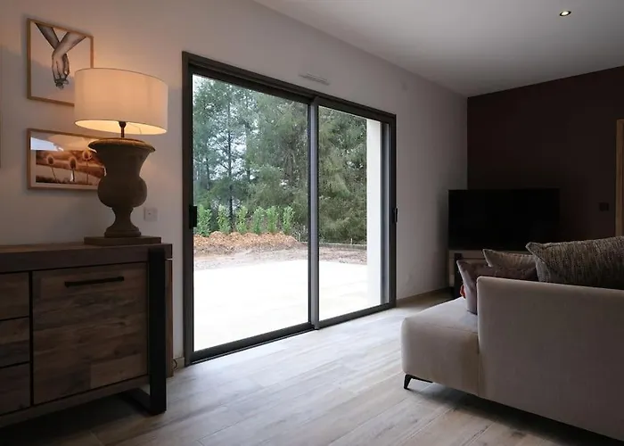 Le Clos Du Chene, Maison Avec Sauna, Et Piscine Hadol